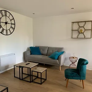 Appartement Au Cœur D’auray Au 1er étage, Auray